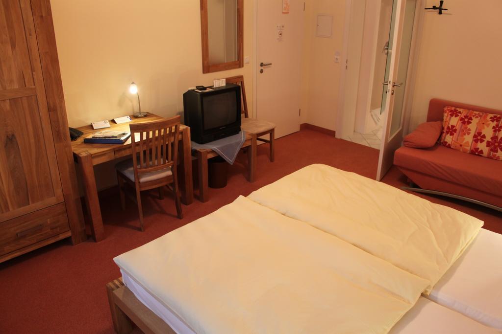 Hotel-Gasthof Die Post Brennerei Frankenhoehe Schillingsfürst Pokój zdjęcie