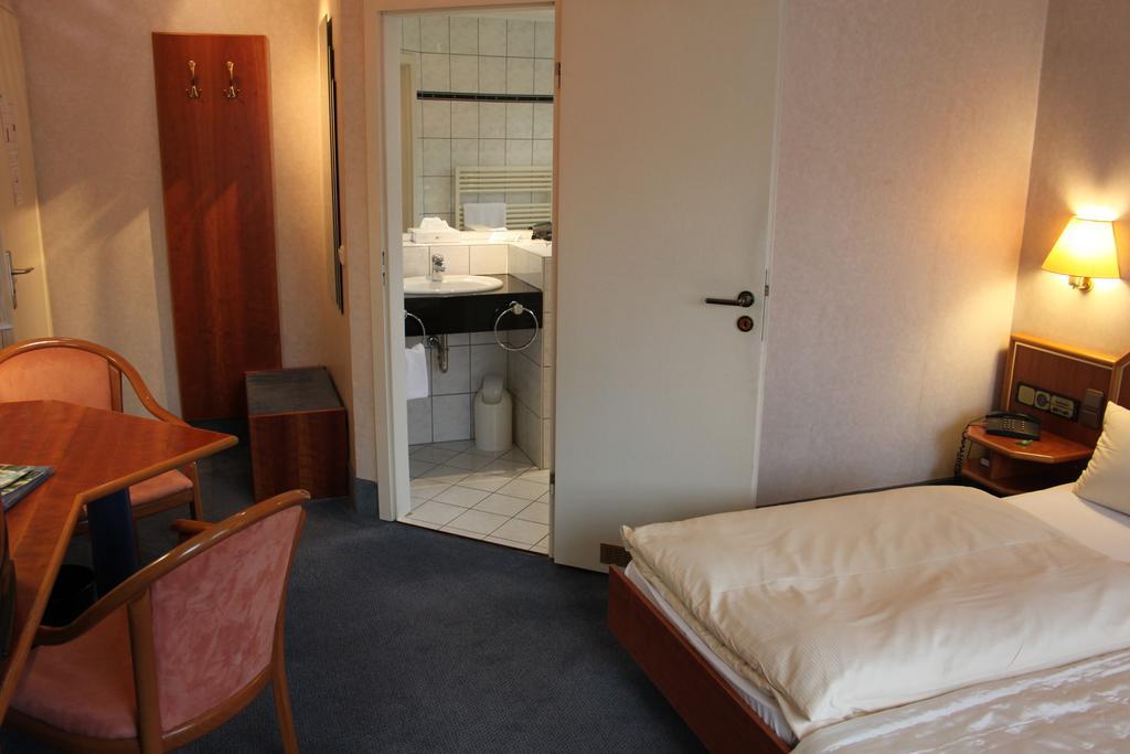 Hotel-Gasthof Die Post Brennerei Frankenhoehe Schillingsfürst Pokój zdjęcie