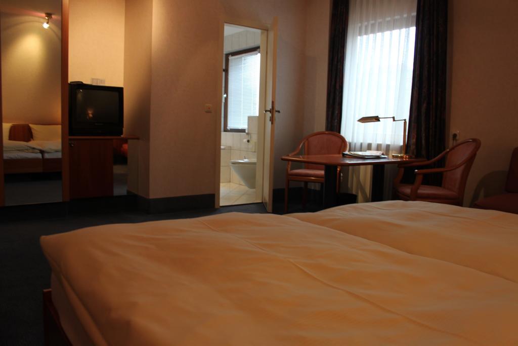 Hotel-Gasthof Die Post Brennerei Frankenhoehe Schillingsfürst Pokój zdjęcie