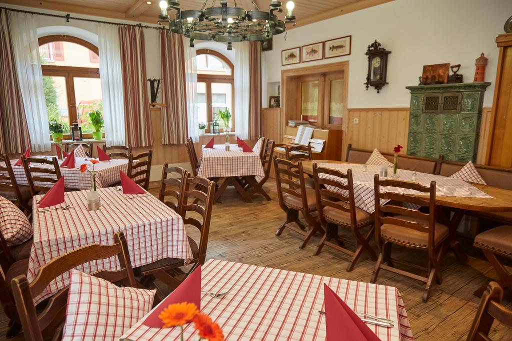 Hotel-Gasthof Die Post Brennerei Frankenhoehe Schillingsfürst Zewnętrze zdjęcie